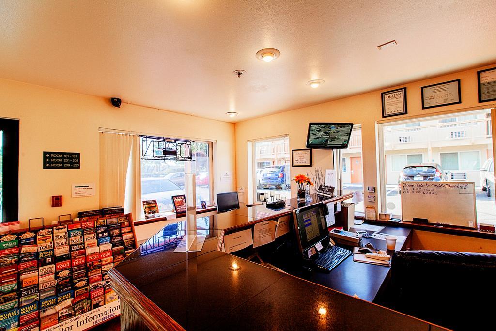 Americas Best Value Airport Inn - シータック エクステリア 写真